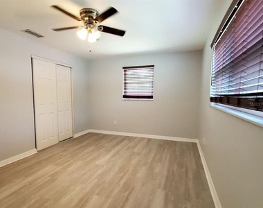507 Vine Avenue - Photo Thumbnail 12