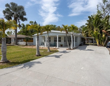 711 Bayshore Drive - Photo Thumbnail 46