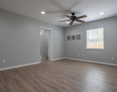 711 Bayshore Drive - Photo Thumbnail 21