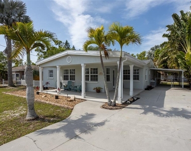 711 Bayshore Drive - Photo Thumbnail 47