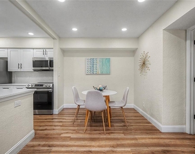 3266 Haviland Court - Photo Thumbnail 17