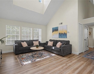 3266 Haviland Court - Photo Thumbnail 3