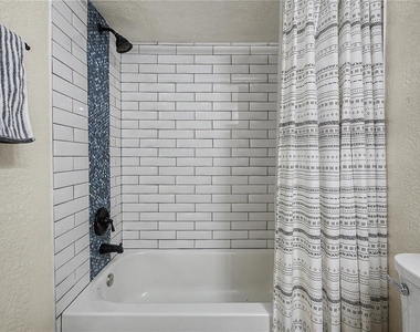 3266 Haviland Court - Photo Thumbnail 22