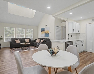 3266 Haviland Court - Photo Thumbnail 9
