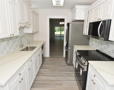 143 Boca Ciega Point Boulevard N - Photo Thumbnail 11