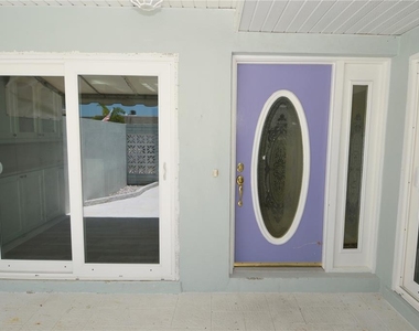 143 Boca Ciega Point Boulevard N - Photo Thumbnail 4