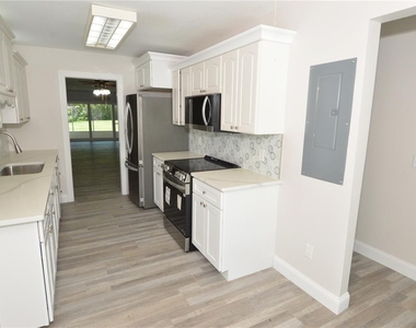 143 Boca Ciega Point Boulevard N - Photo Thumbnail 10