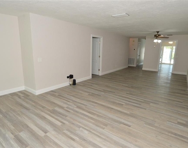 143 Boca Ciega Point Boulevard N - Photo Thumbnail 15