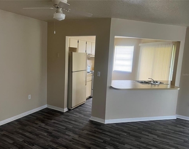 7266 Pond Circle - Photo Thumbnail 12