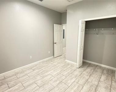 2702 W Saint Conrad Street - Photo Thumbnail 11