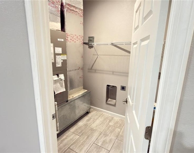 2702 W Saint Conrad Street - Photo Thumbnail 7