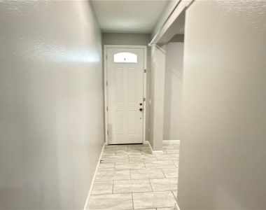2702 W Saint Conrad Street - Photo Thumbnail 8