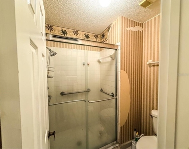 35058 Whispering Oaks Boulevard - Photo Thumbnail 13