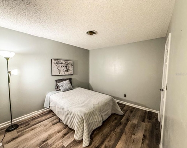 35058 Whispering Oaks Boulevard - Photo Thumbnail 11