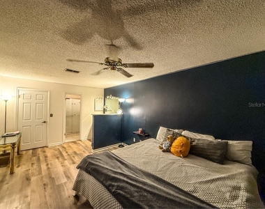35058 Whispering Oaks Boulevard - Photo Thumbnail 7