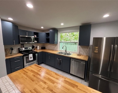 1319 S Michigan Avenue - Photo Thumbnail 1