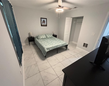 1319 S Michigan Avenue - Photo Thumbnail 7