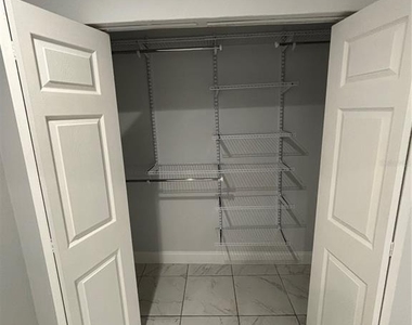 1319 S Michigan Avenue - Photo Thumbnail 5