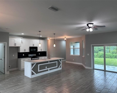 13195 Drysdale Avenue - Photo Thumbnail 8