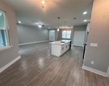 13195 Drysdale Avenue - Photo Thumbnail 20