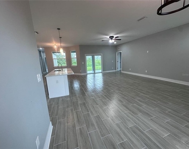 13195 Drysdale Avenue - Photo Thumbnail 7