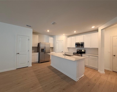 5116 Clay Whaley Road - Photo Thumbnail 2