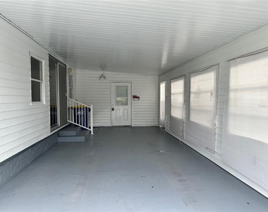 13338 Orange Blossom Street - Photo Thumbnail 4