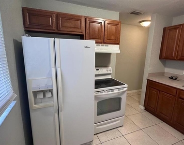 112 Dr Martin Luther King Jr Avenue - Photo Thumbnail 1
