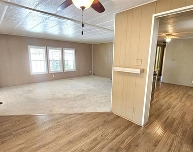 1240 Seagull Drive - Photo Thumbnail 18
