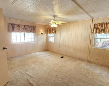 1240 Seagull Drive - Photo Thumbnail 28
