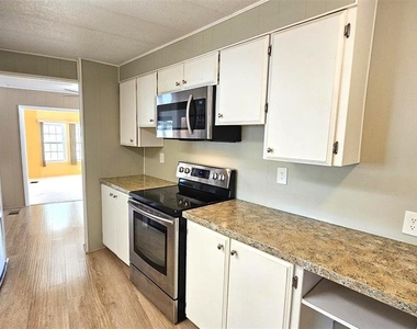 1240 Seagull Drive - Photo Thumbnail 9