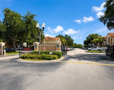 13226 Galicia Street - Photo Thumbnail 6
