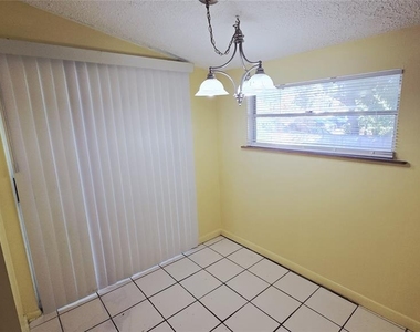1715 Bentley Boulevard - Photo Thumbnail 7