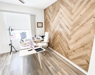 410 Feltrim Reserve Boulevard - Photo Thumbnail 11