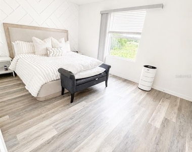 410 Feltrim Reserve Boulevard - Photo Thumbnail 12