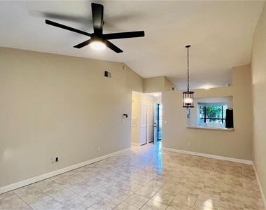 2531 King Oak Circle - Photo Thumbnail 6