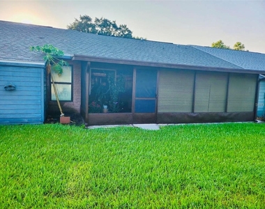2531 King Oak Circle - Photo Thumbnail 15