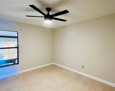 2531 King Oak Circle - Photo Thumbnail 4