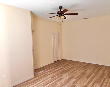 3007 Ne 24th Place - Photo Thumbnail 14