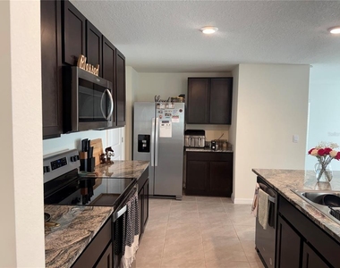 8594 Sw 46th Avenue - Photo Thumbnail 4
