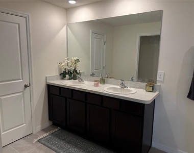 8594 Sw 46th Avenue - Photo Thumbnail 13