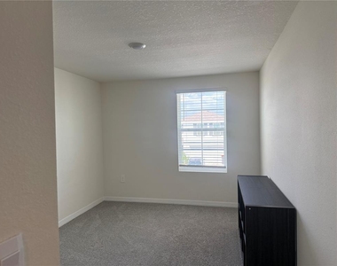 8594 Sw 46th Avenue - Photo Thumbnail 9