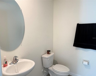 8594 Sw 46th Avenue - Photo Thumbnail 7