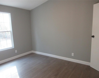 2960 Ne 159th Place - Photo Thumbnail 34