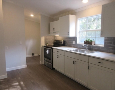 2960 Ne 159th Place - Photo Thumbnail 10