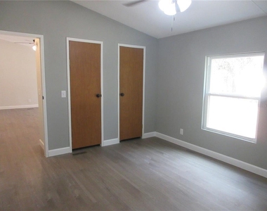2960 Ne 159th Place - Photo Thumbnail 19