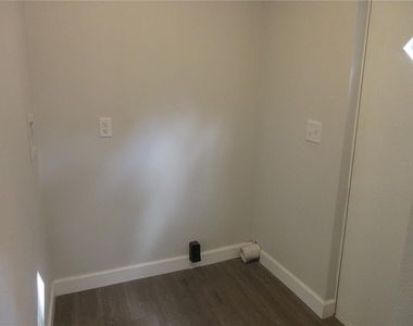 2960 Ne 159th Place - Photo Thumbnail 15