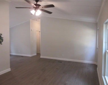 2960 Ne 159th Place - Photo Thumbnail 7