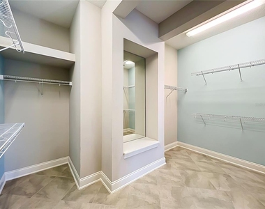 9646 Reymont Street - Photo Thumbnail 55