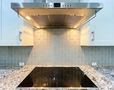 9646 Reymont Street - Photo Thumbnail 18